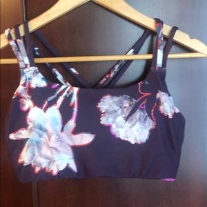 Athleta Hyper Focused Bra Size M